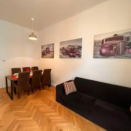 Riverbridge Apartment