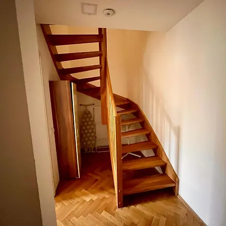 Riverbridge Apartment *