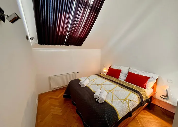 Riverbridge Apartment *